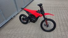 Elektrická motorka pitbike MRM PitVolt 6000W 72V, 17/14 Bat Li-Ion, sedlo 77cm, červená (5)