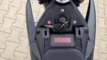 Elektrická motorka pitbike MRM PitVolt 6000W 72V, 17/14 Bat Li-Ion, sedlo 77cm, černá (11)
