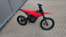 Elektrická motorka pitbike MRM PitVolt 6000W 72V, 17/14 Bat Li-Ion, sedlo 77cm, červená (7)