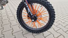 Pitbike MiniRocket DT125 17/14 světlo, el startér, řazení se spojkou, sedlo 86cm oranžový (12)