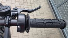 Elektrická motorka pitbike MRM PitVolt 6000W 72V, 17/14 Bat Li-Ion, sedlo 77cm, černá (15)